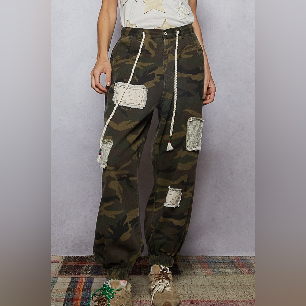 POL Camo Patch Drawstring Cargo Pants in Olive Gr… - image 3